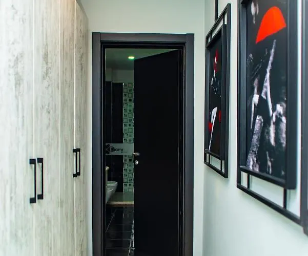 Diamma Golem (Tirana)